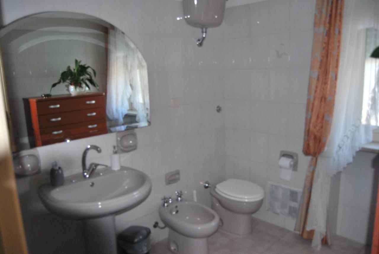A Casa Di Lidia B&B Гаэта Экстерьер фото
