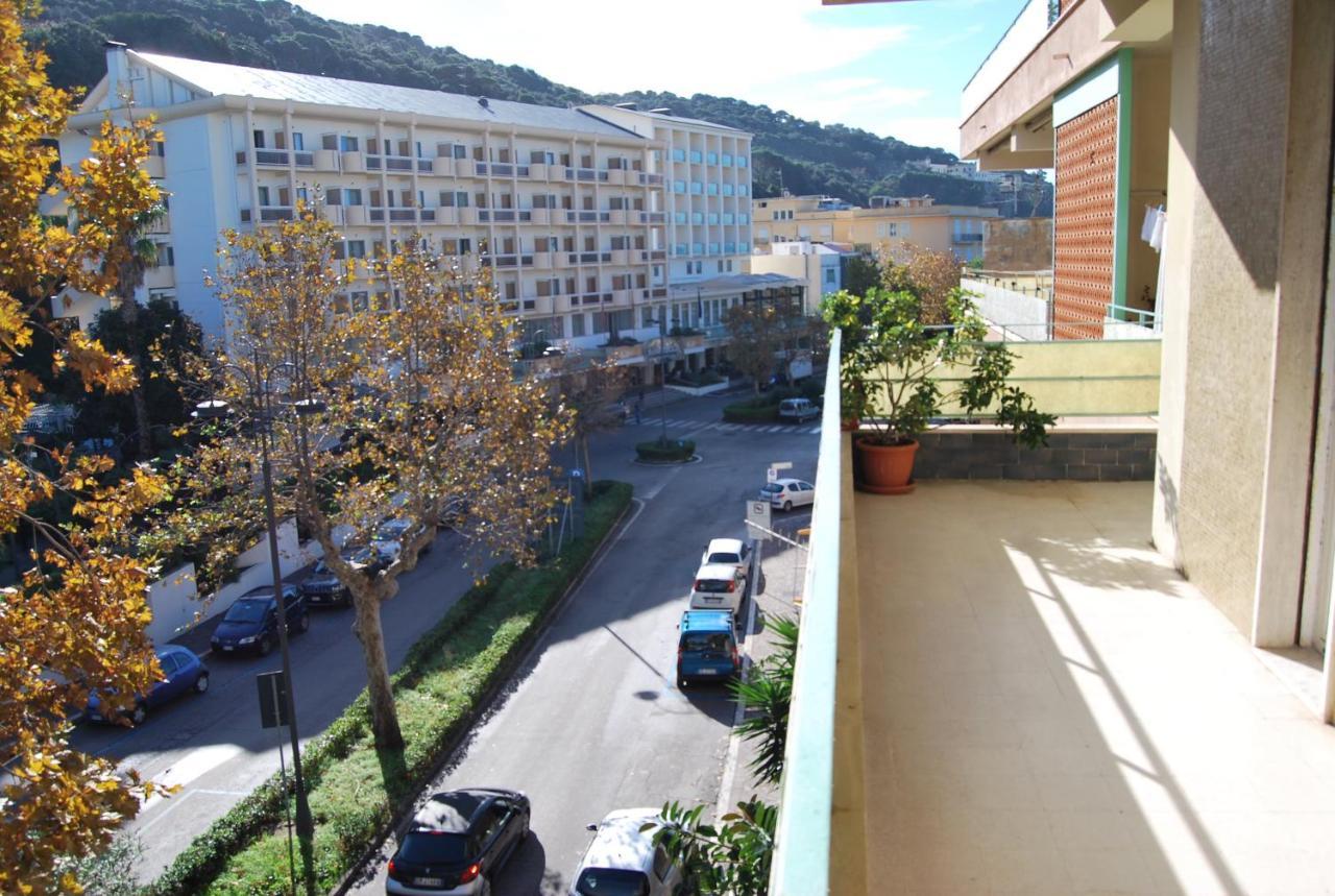 A Casa Di Lidia B&B Гаэта Экстерьер фото
